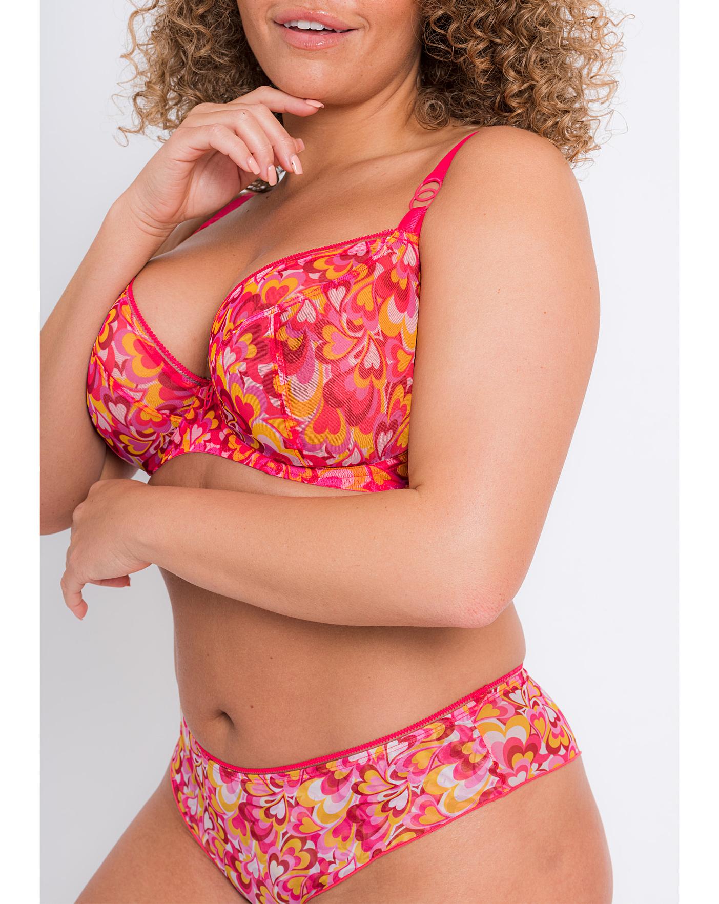  Curvy Kate Lifestyle Print Shorts| Pink Hearts