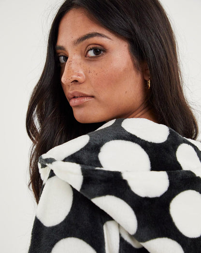  Pretty Secrets Spot Fleece Dressing Gown| Spotted