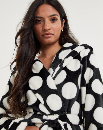  Pretty Secrets Spot Fleece Dressing Gown| Spotted