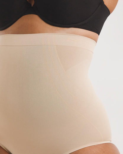  Maidenform Seamless Hi Waist Light Control Shaping Briefs| Nude