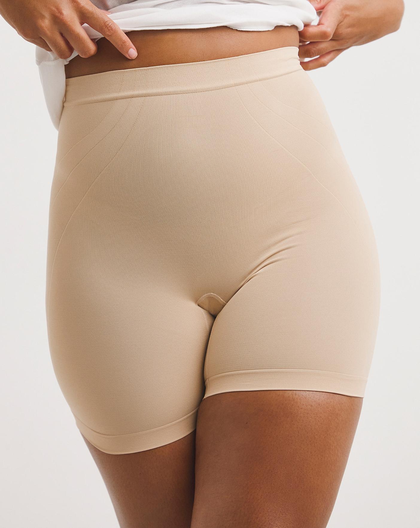  Maidenform Seamless Light Control Shaping Shorts| Nude