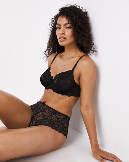  Value Butterfly Lace Low Rise Short| Black