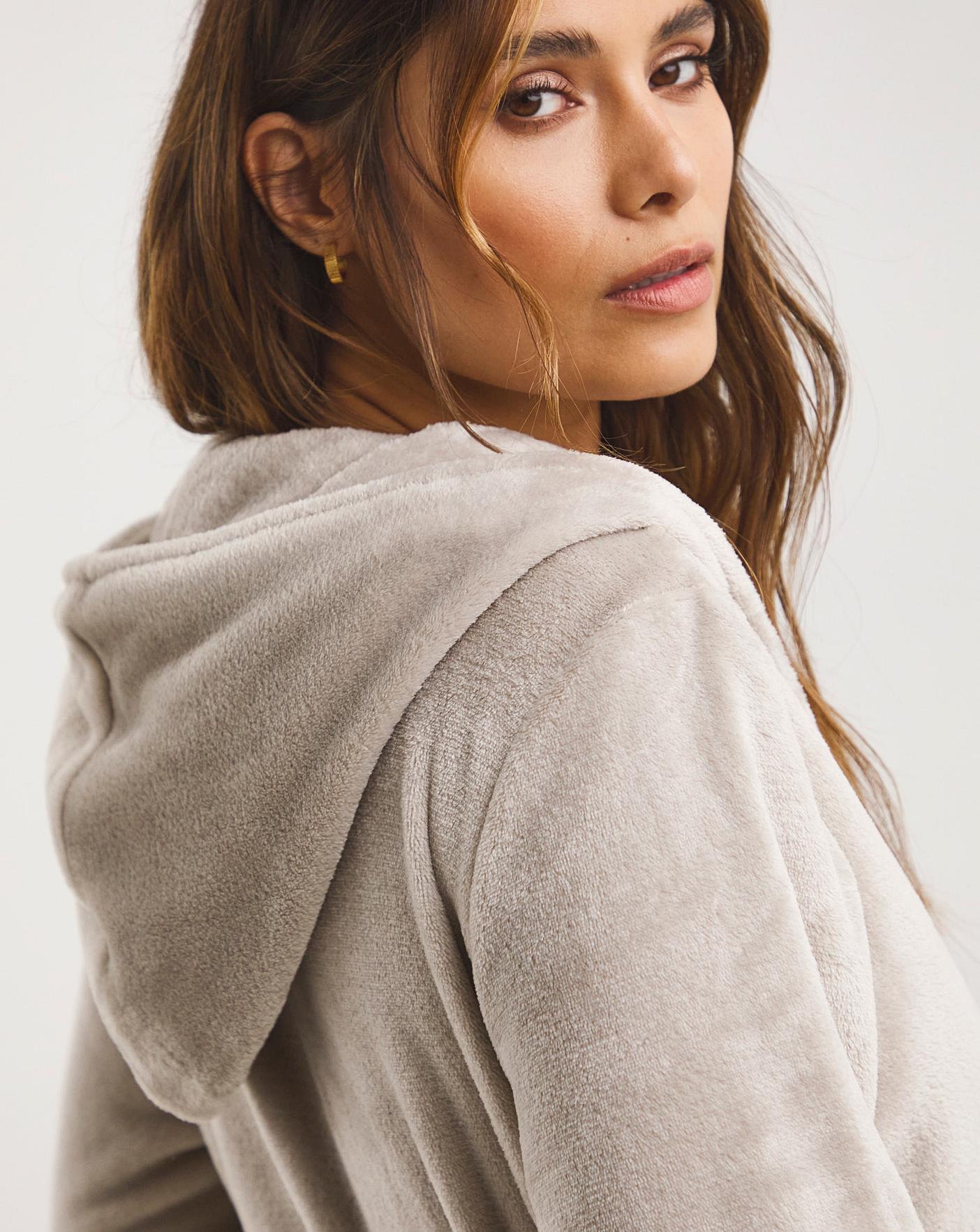 Pretty Secrets Supersoft Dressing Gown| Champagne